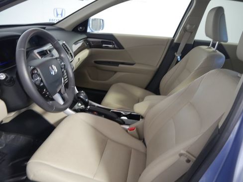 Certified 2017 Honda Accord EX-L image 14