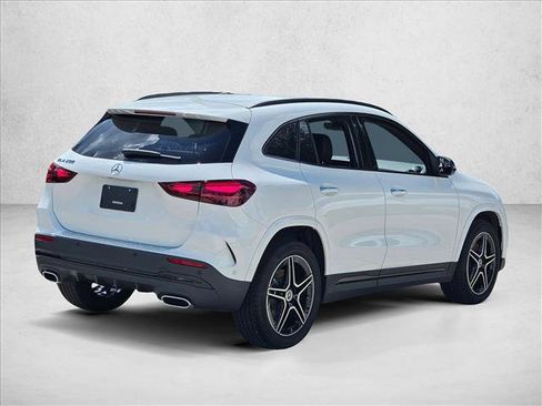 Used 2025 Mercedes-Benz GLA 250 image 5