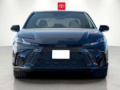 New 2026 Toyota Camry Hybrid image 7