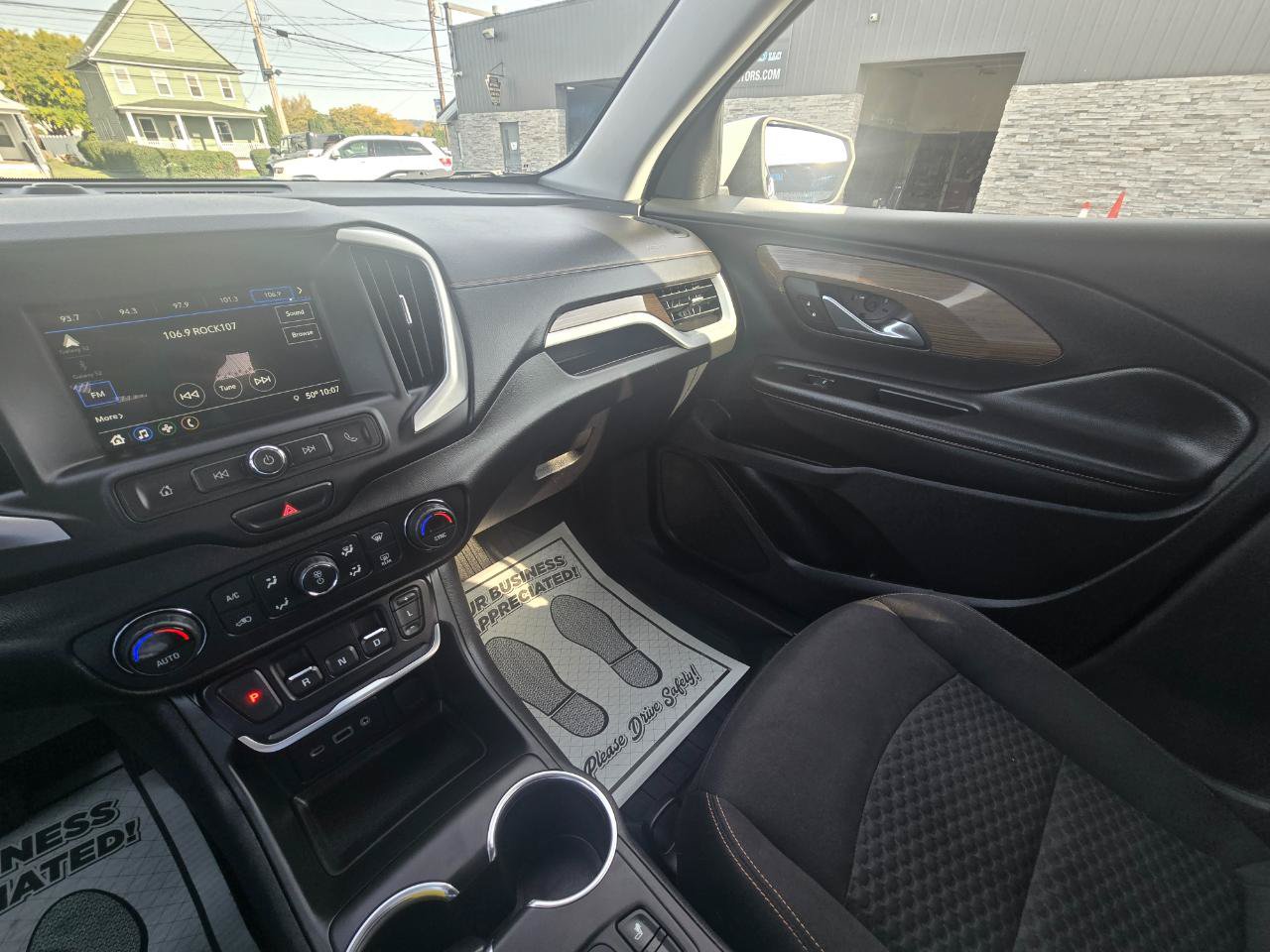 Used 2019 GMC Terrain SLE w/ Driver Convenience Package AWD/4WD image 11