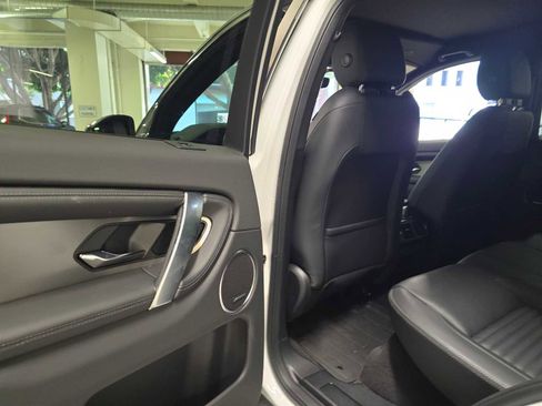 Certified 2024 Land Rover Discovery Sport Dynamic SE image 15