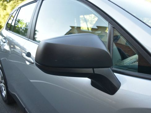 Used 2023 Toyota Corolla Cross L FWD image 34