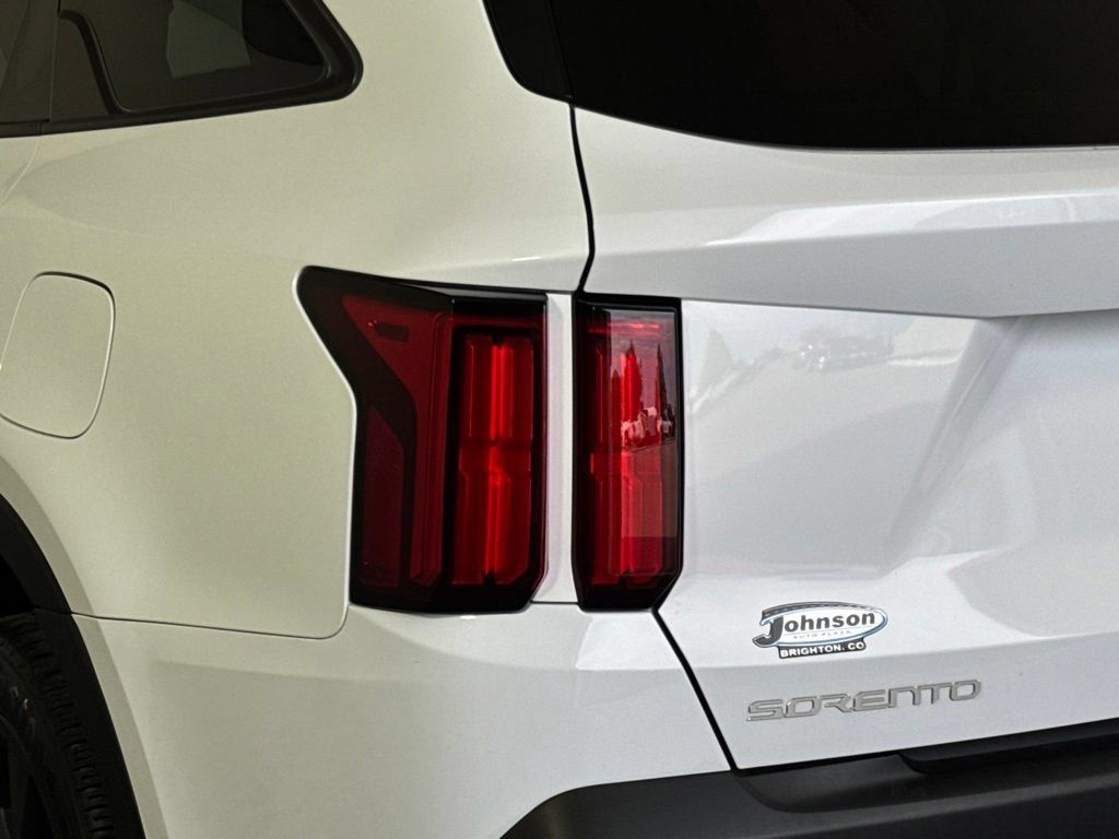Used 2023 Kia Sorento SX Prestige AWD/4WD image 12