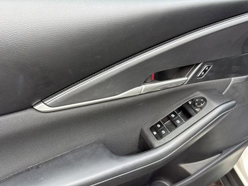 Certified 2023 MAZDA CX-30 AWD 2.5 S image 11