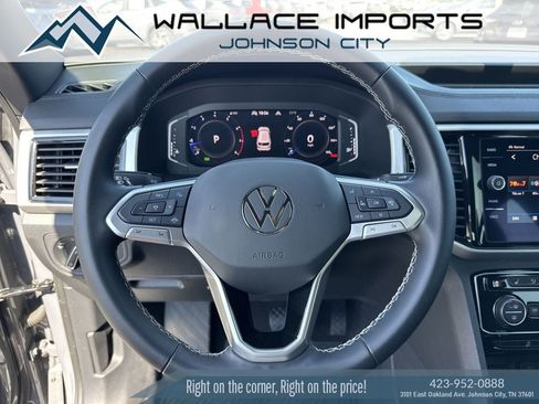 Used 2022 Volkswagen Atlas Cross Sport SE AWD/4WD image 30