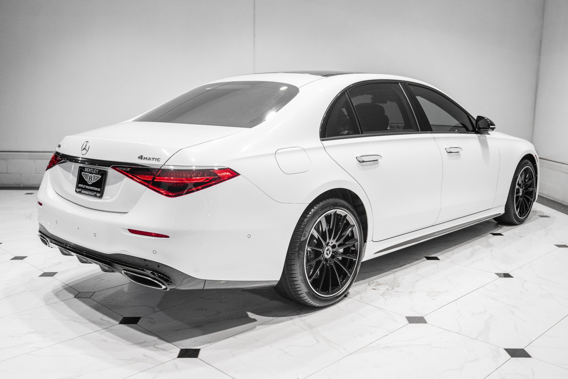 Used 2025 Mercedes-Benz S 580 4MATIC Sedan image 9