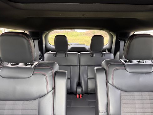 New 2026 Ford Explorer ST-Line w/ ST-Line Street Pack image 22