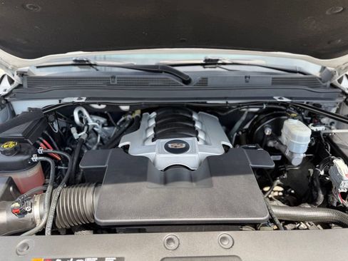 Used 2019 Cadillac Escalade Luxury AWD/4WD image 28