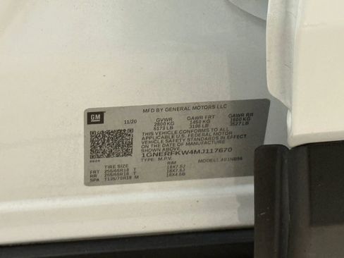 Used 2021 Chevrolet Traverse LS image 39