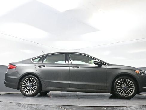 Used 2018 Ford Fusion Titanium AWD/4WD image 23