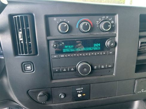 Used 2017 Chevrolet Express 2500 Work Van image 14