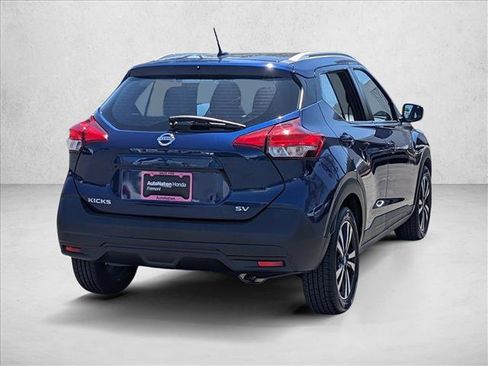 Used 2019 Nissan Kicks SV image 5