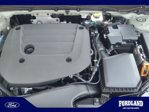 Used 2023 Volvo XC40 B5 Ultimate w/ Climate Package AWD/4WD image 22