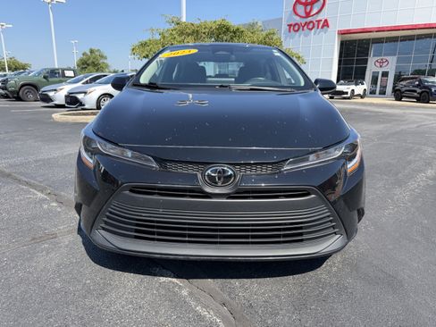 Used 2024 Toyota Corolla LE FWD image 2