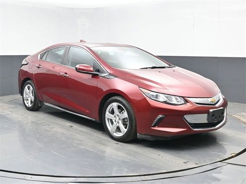 Used 2017 Chevrolet Volt LT image 2