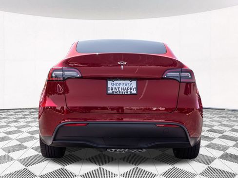 Used 2022 Tesla Model Y Long Range AWD/4WD image 8