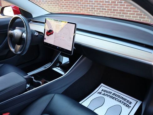 Used 2018 Tesla Model 3 Long Range image 28