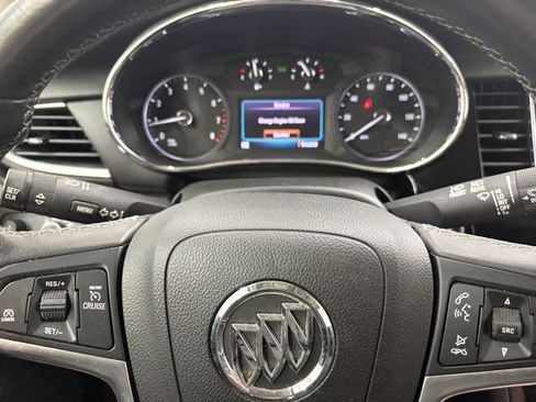 Used 2020 Buick Encore Preferred FWD image 28