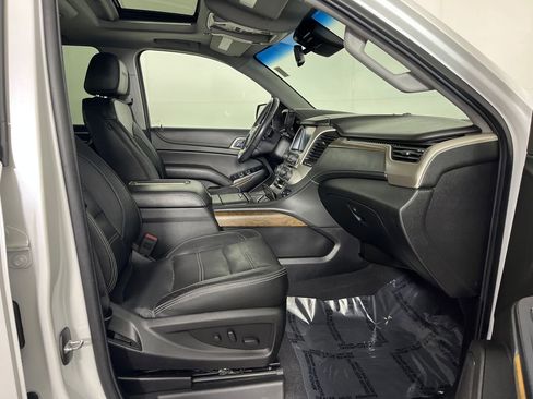 Used 2019 GMC Yukon Denali w/ Denali Ultimate Package AWD/4WD image 17