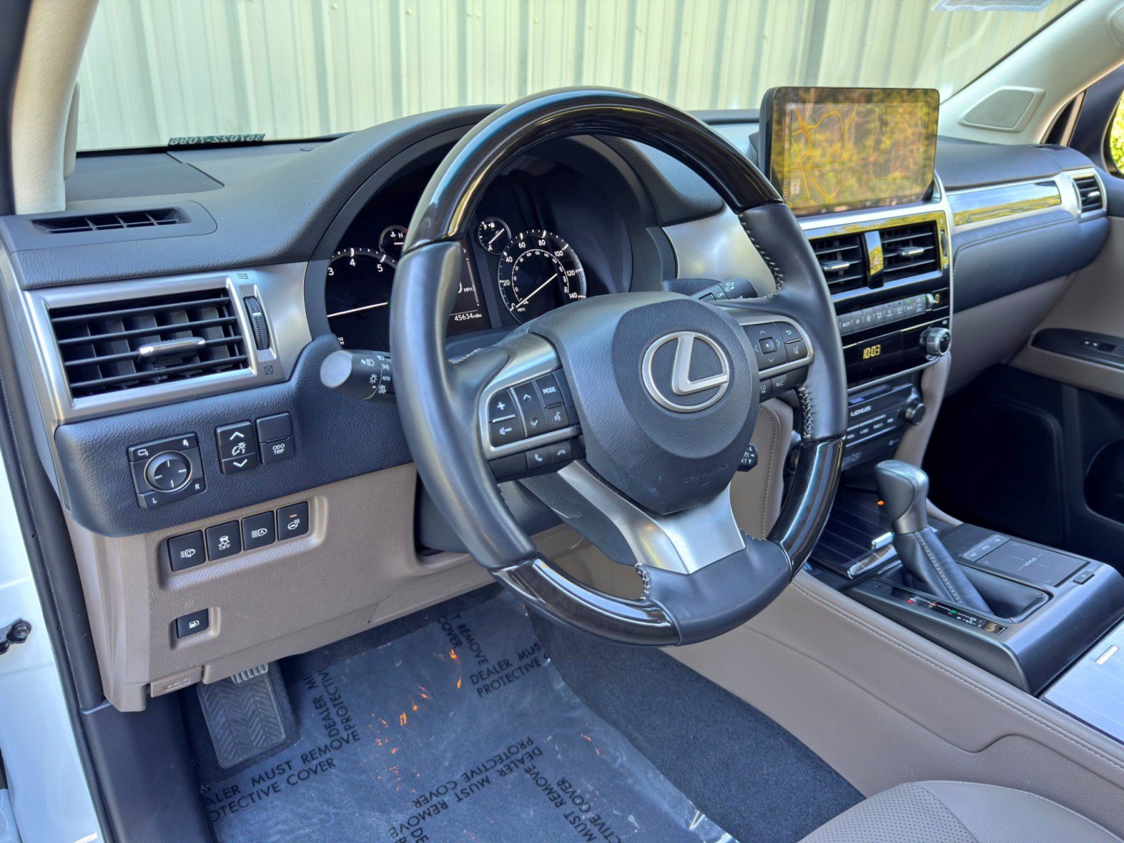 Used 2023 Lexus GX 460 Premium w/ Accessory Package AWD/4WD image 14