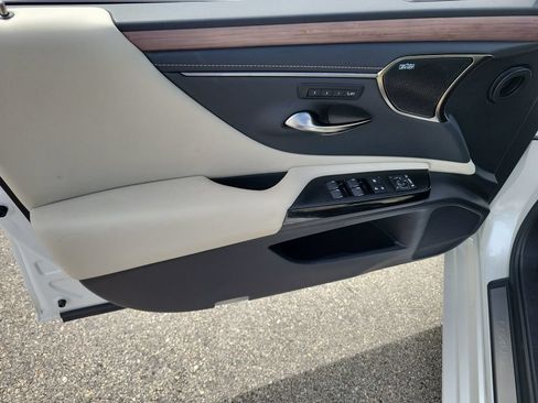Used 2023 Lexus ES 350 w/ Premium Package FWD image 20