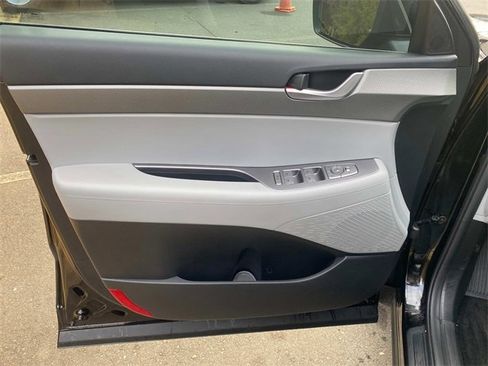 Used 2025 Hyundai Palisade SEL image 13