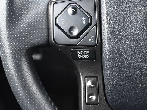 Used 2022 Toyota 4Runner TRD Off-Road Premium AWD/4WD image 4