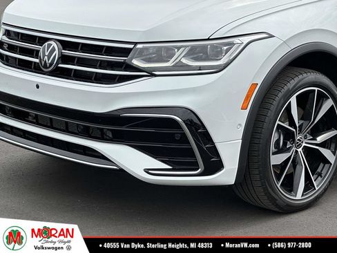 Certified 2024 Volkswagen Tiguan SEL R-Line AWD/4WD image 7