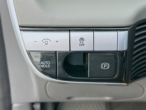 Used 2024 Hyundai Ioniq 5 SE RWD image 17