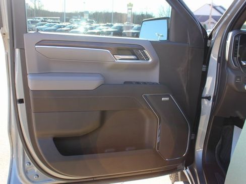 Used 2023 GMC Sierra 1500 SLT image 12
