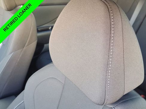 New 2025 Hyundai Elantra SEL image 12