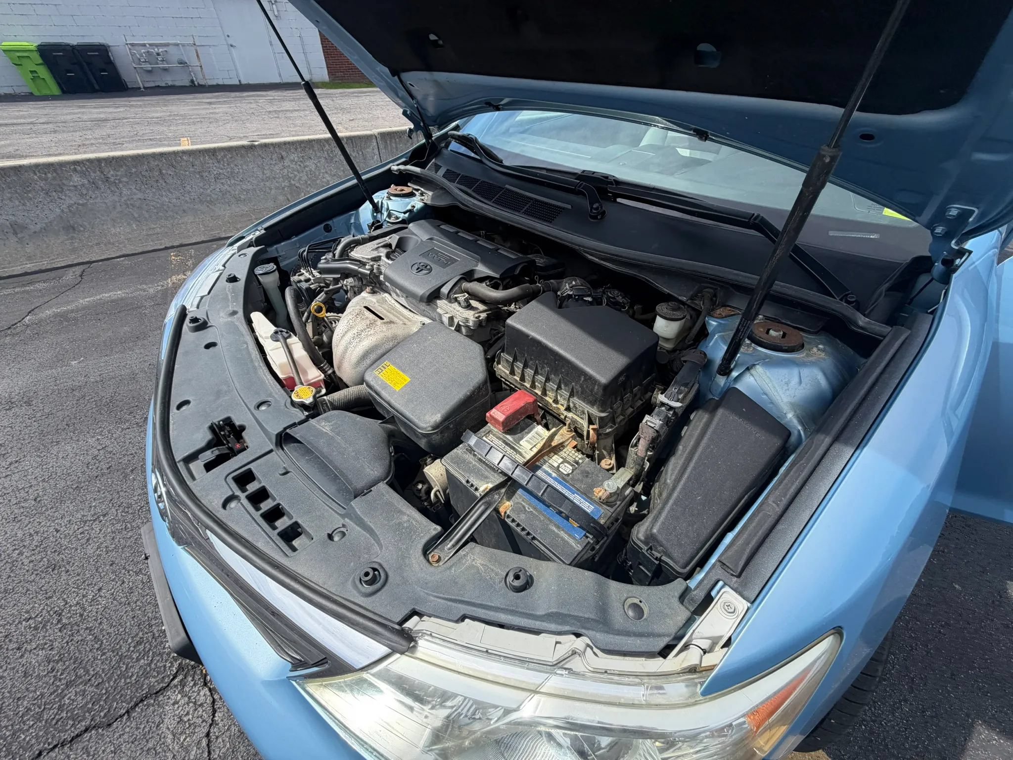 Used 2012 Toyota Camry LE FWD image 29