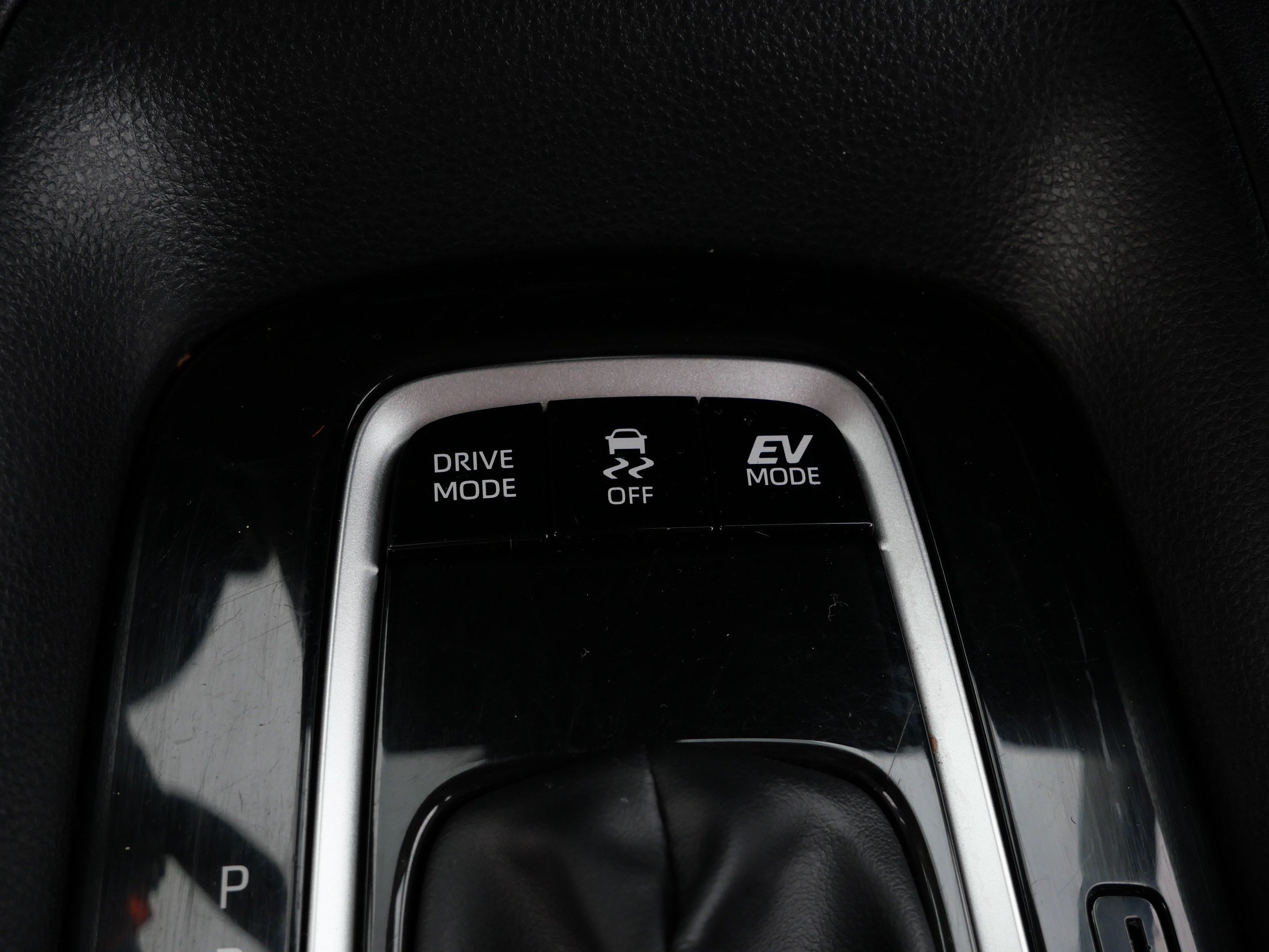 Certified 2024 Toyota Corolla LE FWD image 28