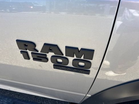 Used 2022 RAM 1500 Warlock AWD/4WD image 3