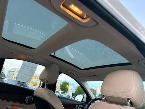 Used 2019 Mercedes-Benz C 300 4MATIC Sedan image 17