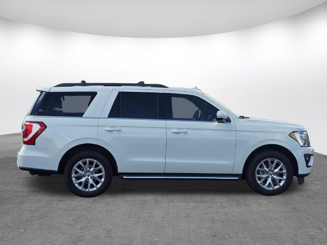 Used 2021 Ford Expedition XLT RWD image 3