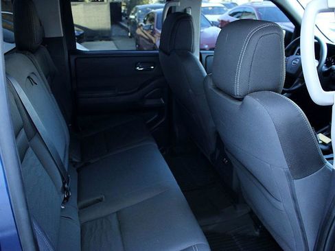 Used 2022 Nissan Frontier SV w/ Technology Package image 14