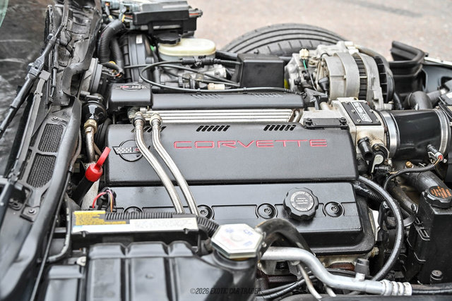 Used 1995 Chevrolet Corvette Coupe RWD image 33