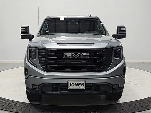 Used 2023 GMC Sierra 1500 Elevation w/ Preferred Package AWD/4WD image 2