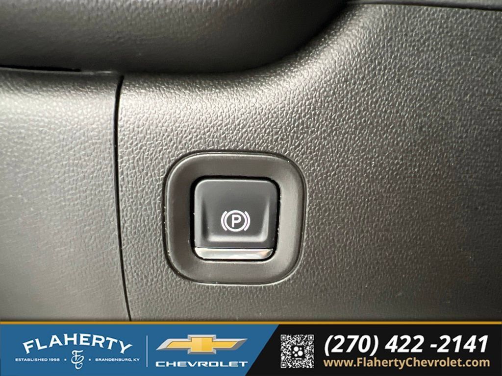 Used 2025 Chevrolet Silverado 1500 Custom AWD/4WD image 24