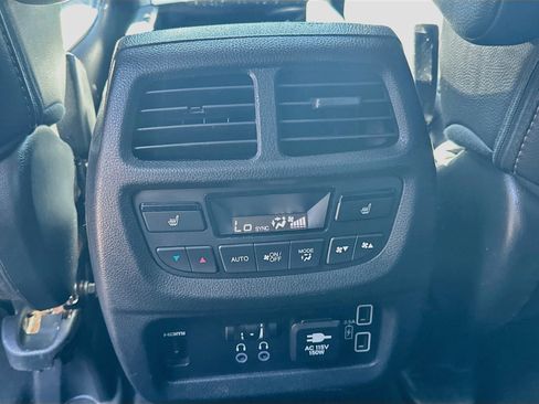 Used 2020 Honda Pilot Touring image 26