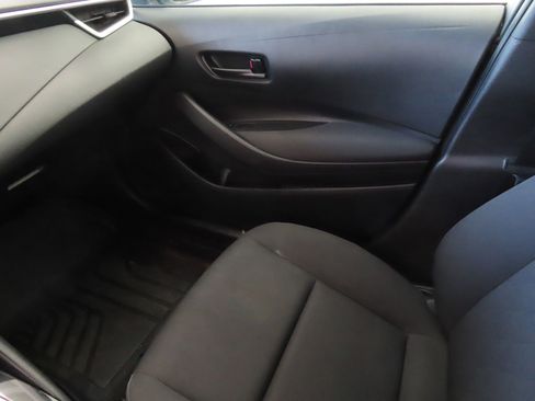 Used 2024 Toyota Corolla LE FWD image 19