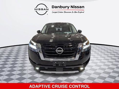Certified 2022 Nissan Pathfinder Platinum w/ Cargo Package AWD/4WD image 10