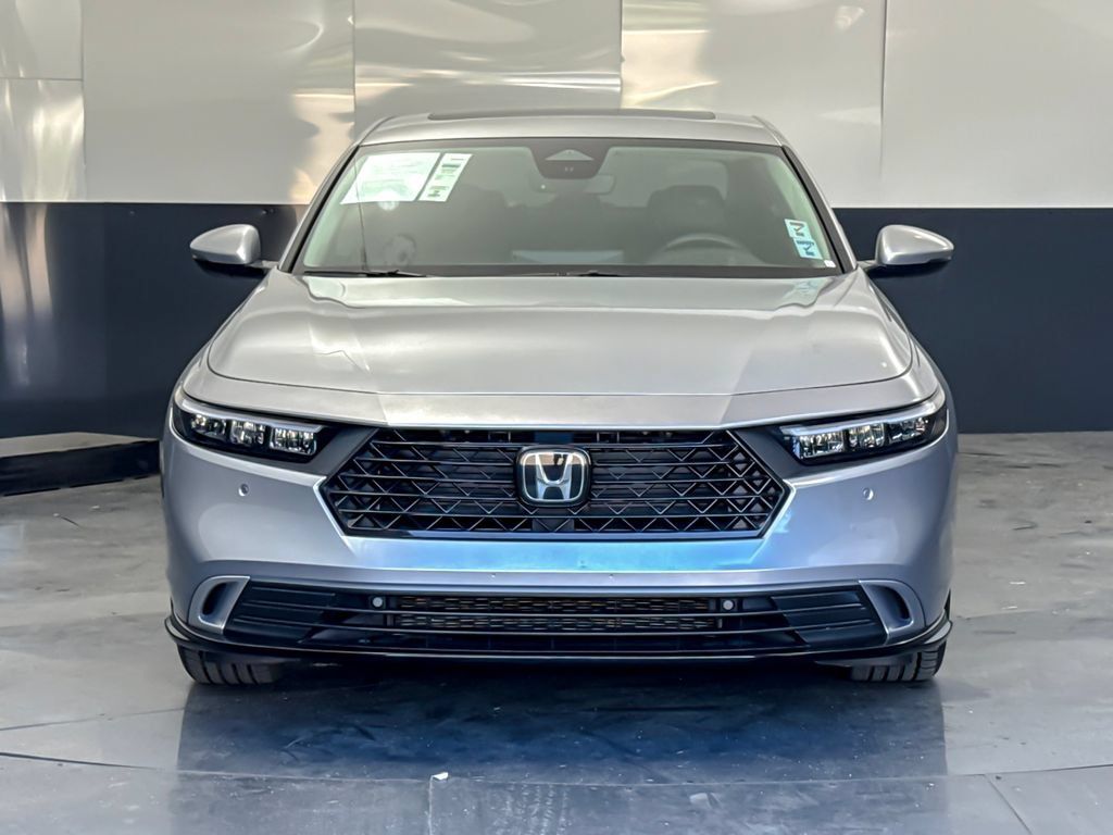 Used 2024 Honda Accord Touring image 8