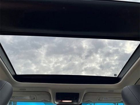 Used 2023 Lexus ES 350 Luxury w/ Accessory Package (Z2) image 31