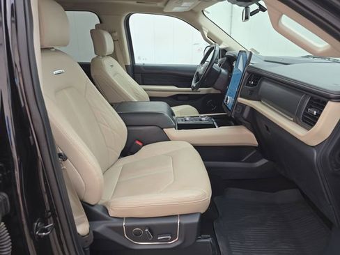 Used 2023 Ford Expedition Max Platinum image 39