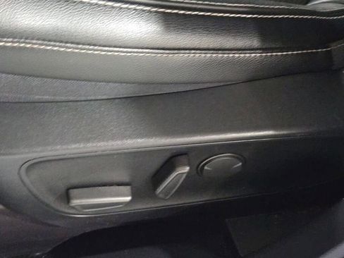 Used 2020 Ford Escape Titanium image 21