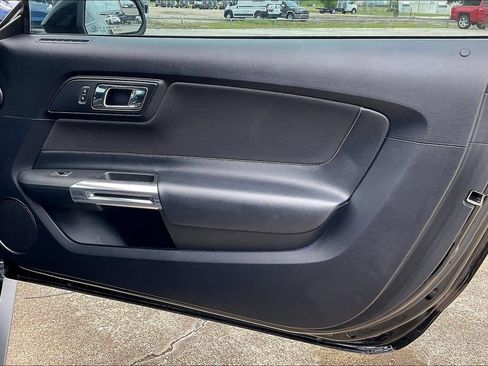 Used 2016 Ford Mustang GT RWD image 27
