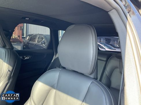 Used 2024 Volvo XC60 T8 Ultimate w/ Protection Package Premier image 19