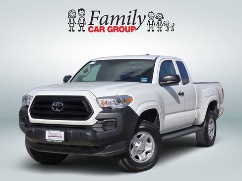Used 2023 Toyota Tacoma SR image 1